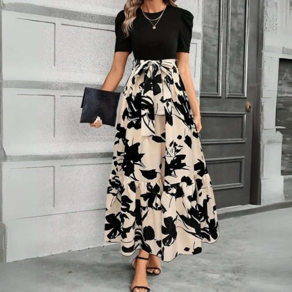 NEVER WORN - Chic Plant Print Short Sleeve Maxi Dress
